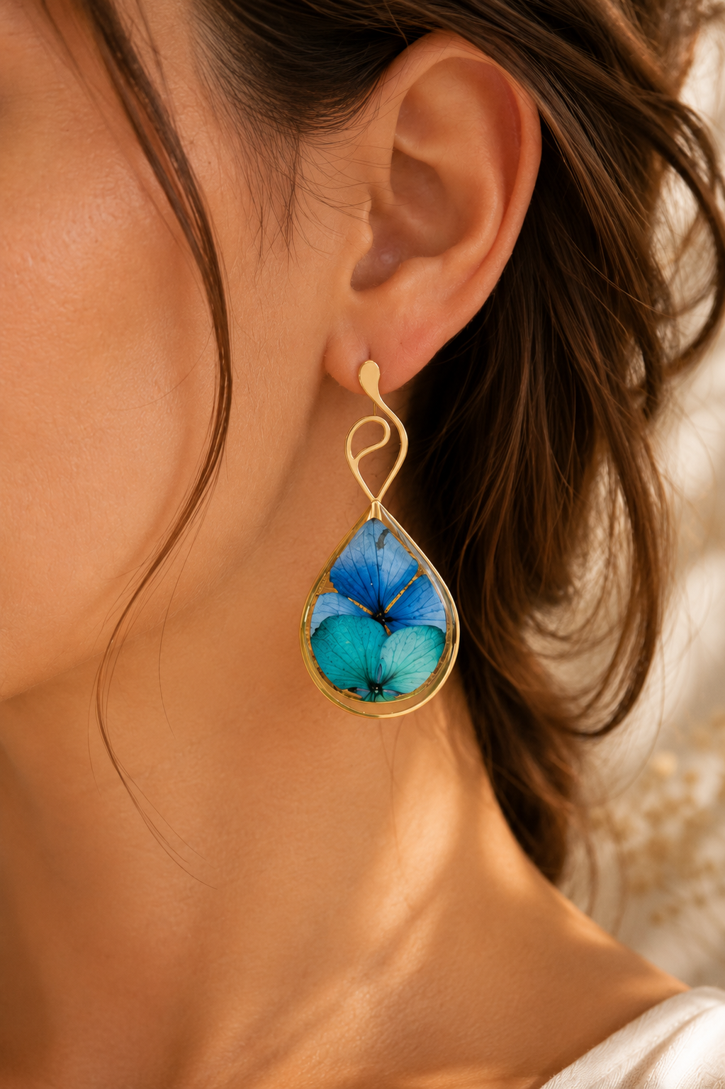 Aretes Brisa del trópico lágrima