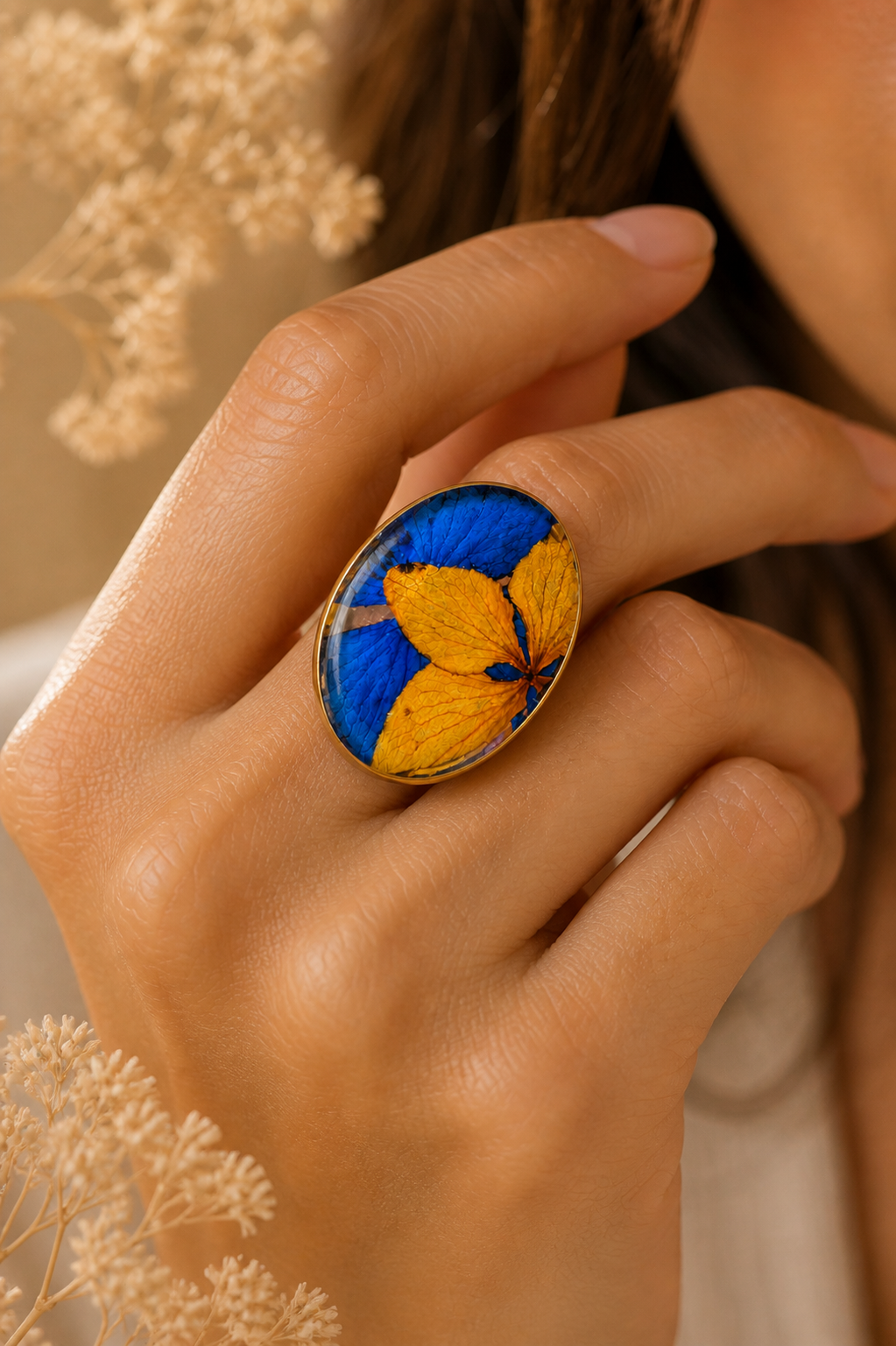 Anillo flor ovalado