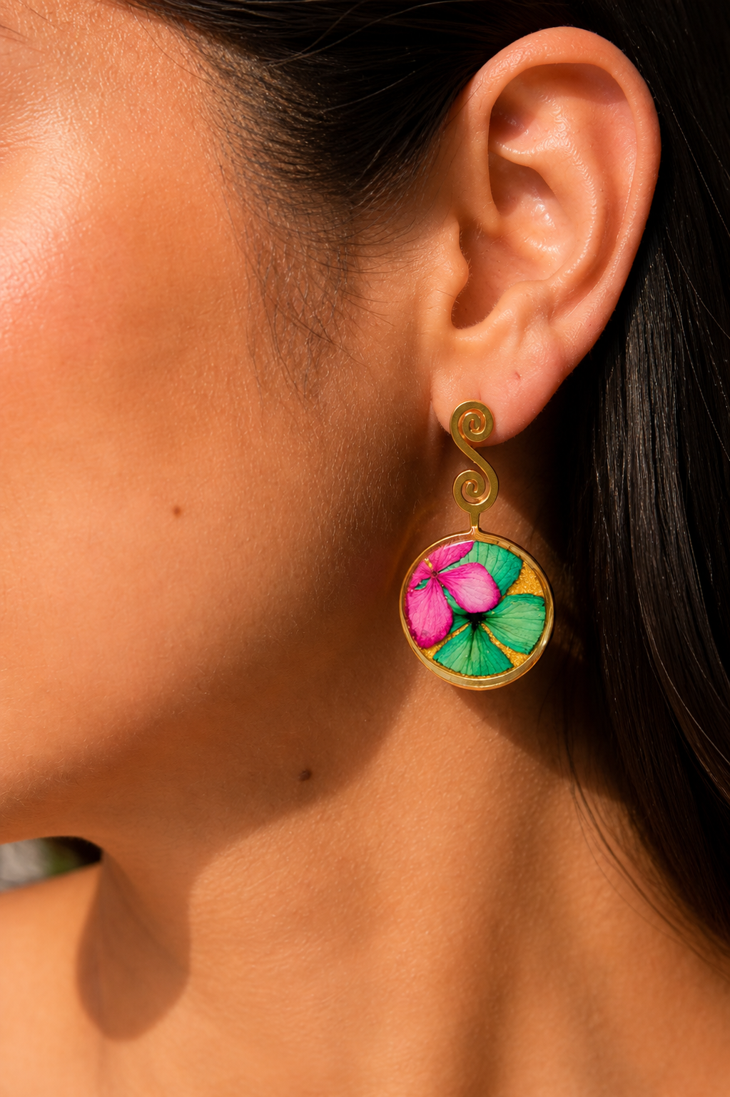 Aretes Brisa del trópico circular