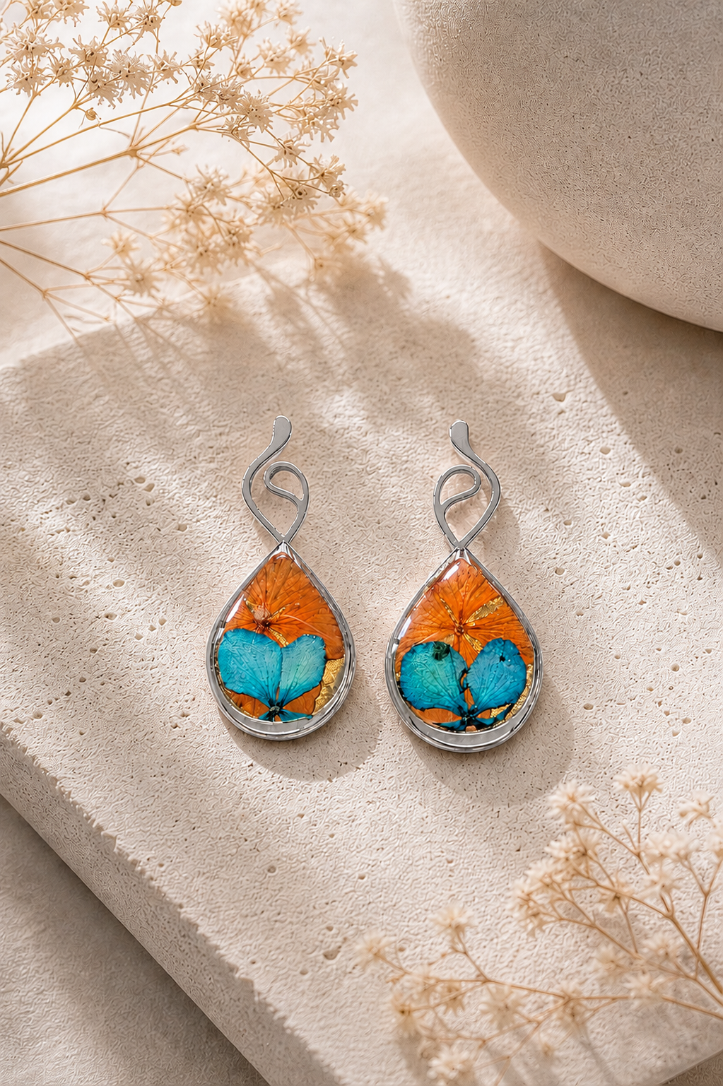 Aretes Brisa del trópico lágrima pequeño