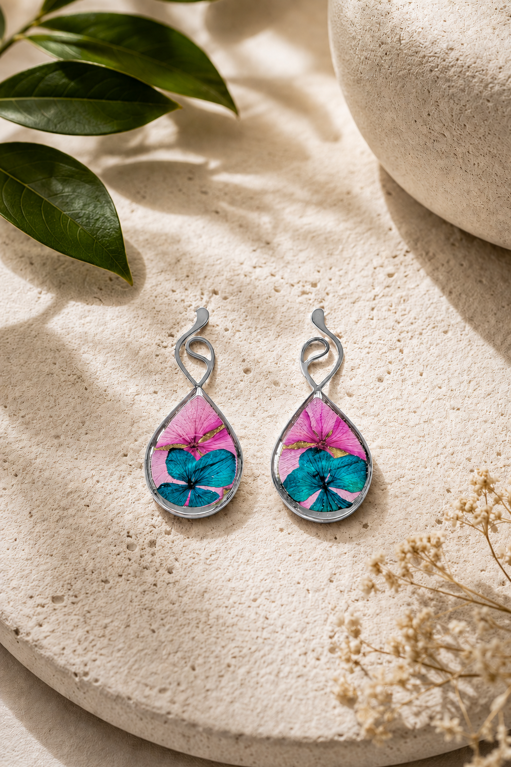 Aretes Brisa del trópico lágrima pequeño