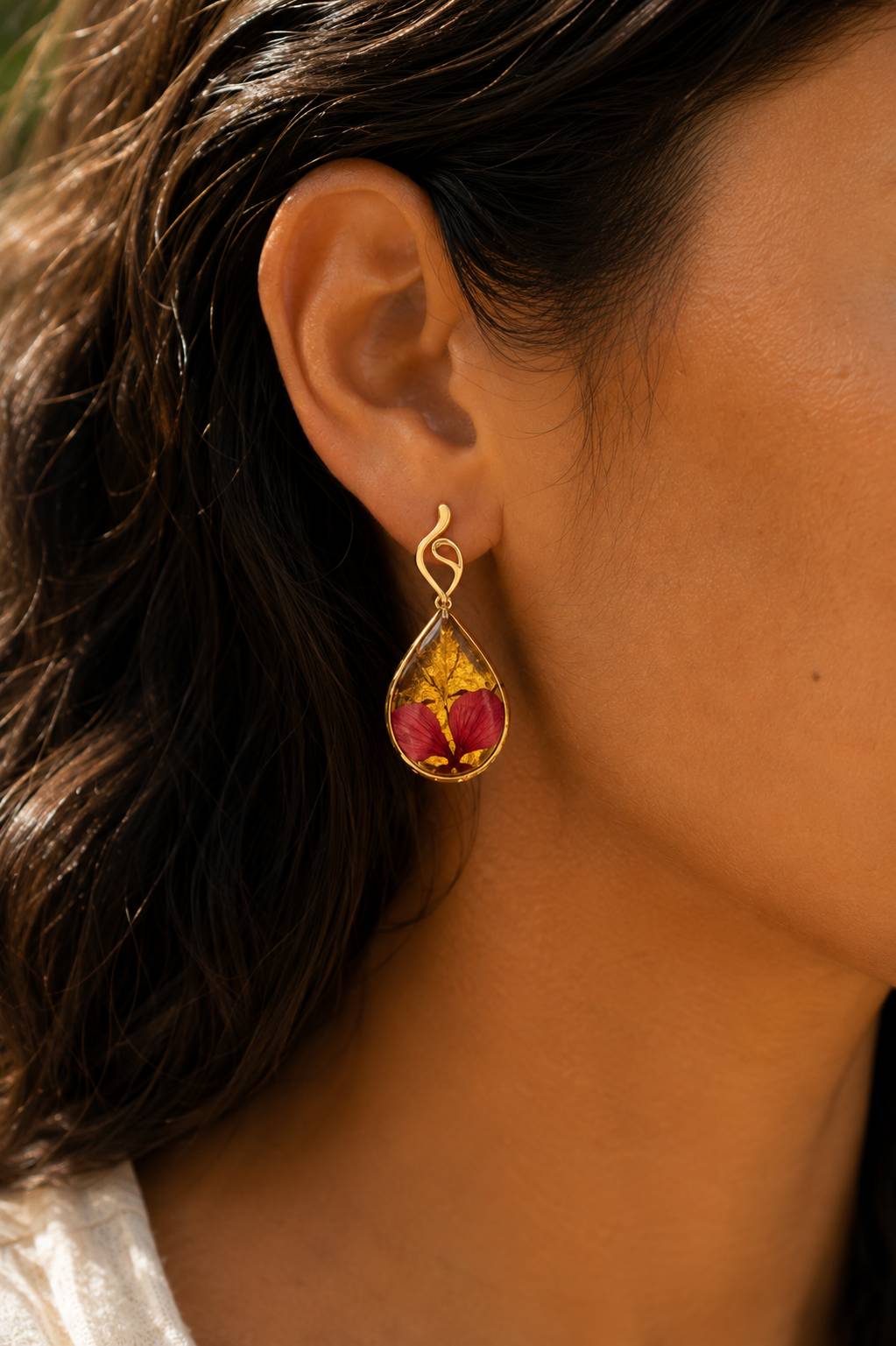 Aretes Brisa del trópico lágrima pequeño