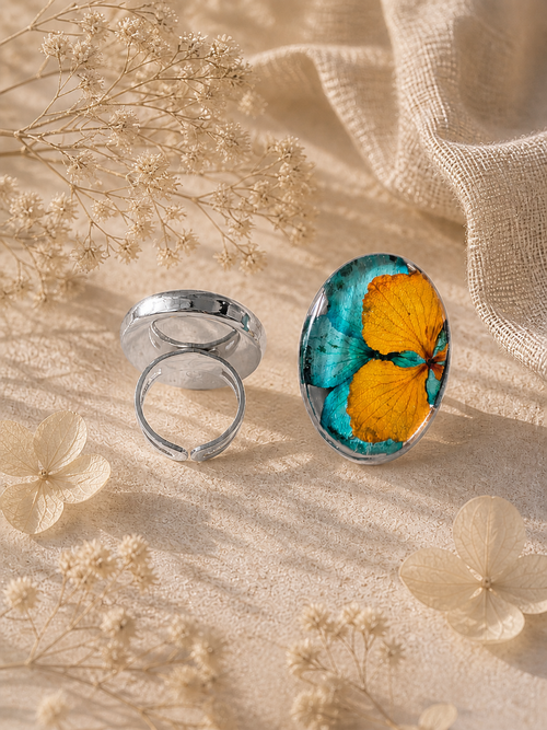 Anillo flor ovalado