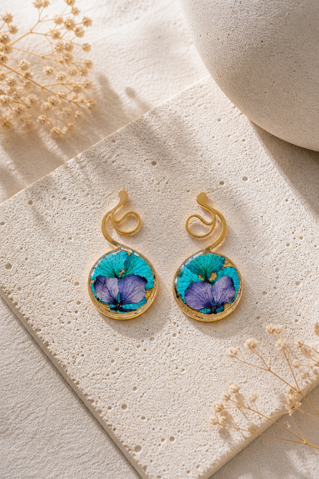 Aretes Brisa del trópico circular pequeño