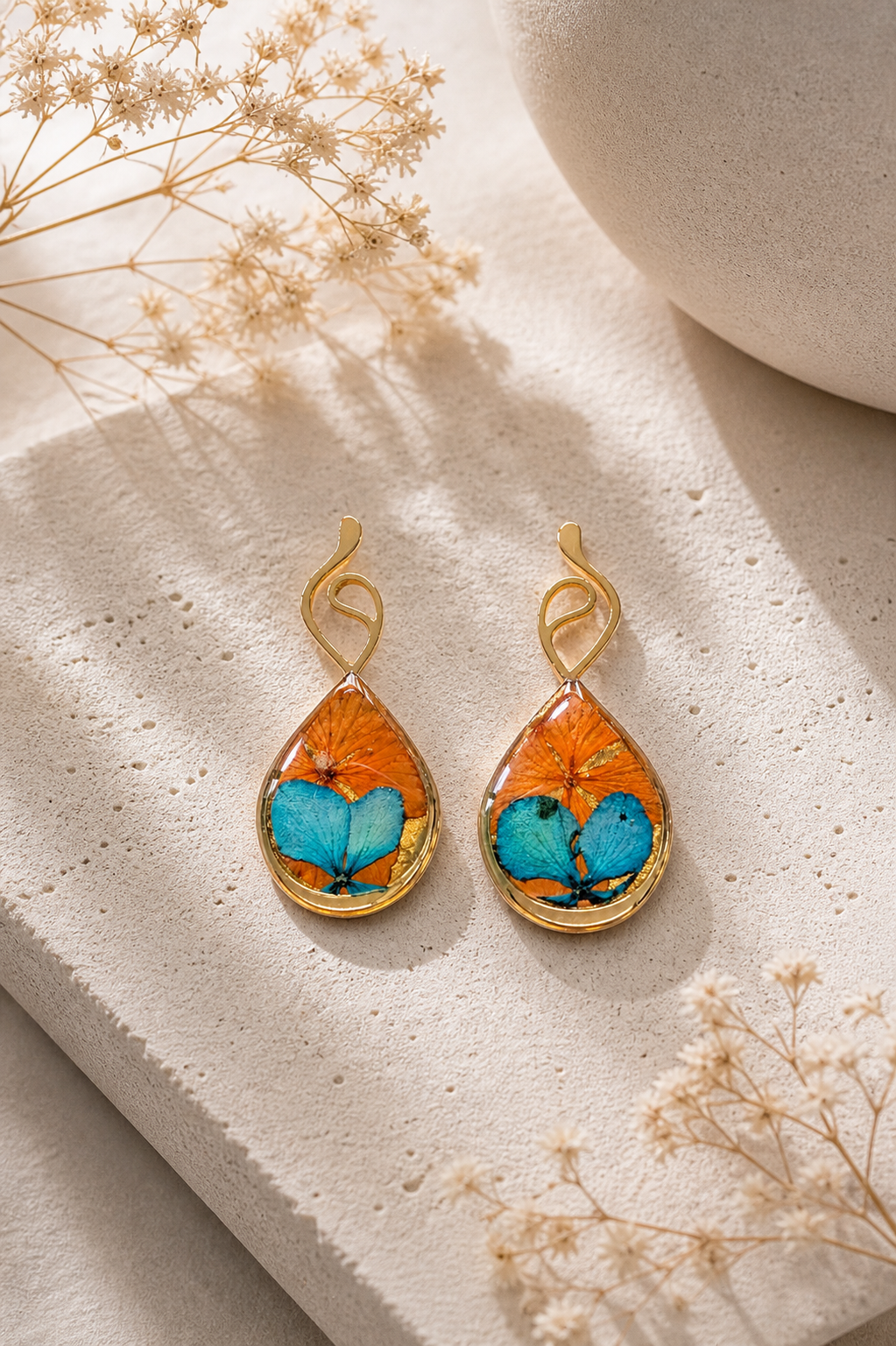 Aretes Brisa del trópico lágrima pequeño