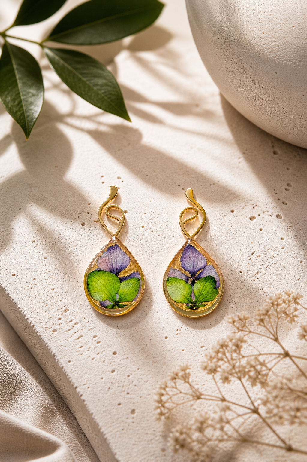 Aretes Brisa del trópico lágrima pequeño