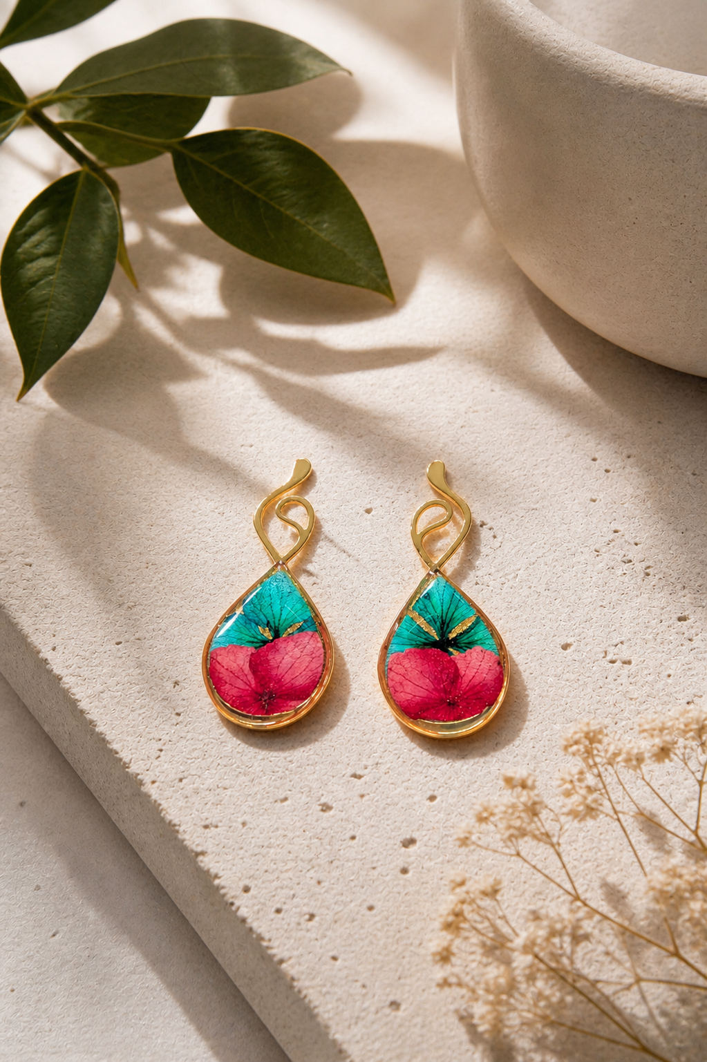 Aretes Brisa del trópico lágrima pequeño