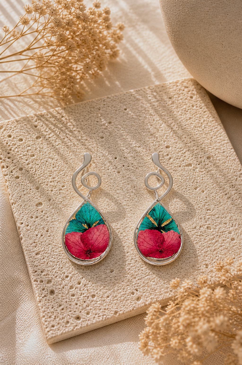 Aretes Brisa del trópico lágrima pequeño