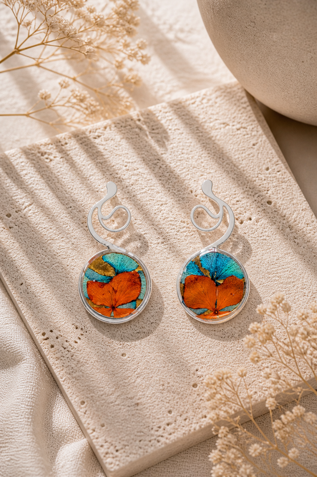 Aretes Brisa del trópico circular pequeño