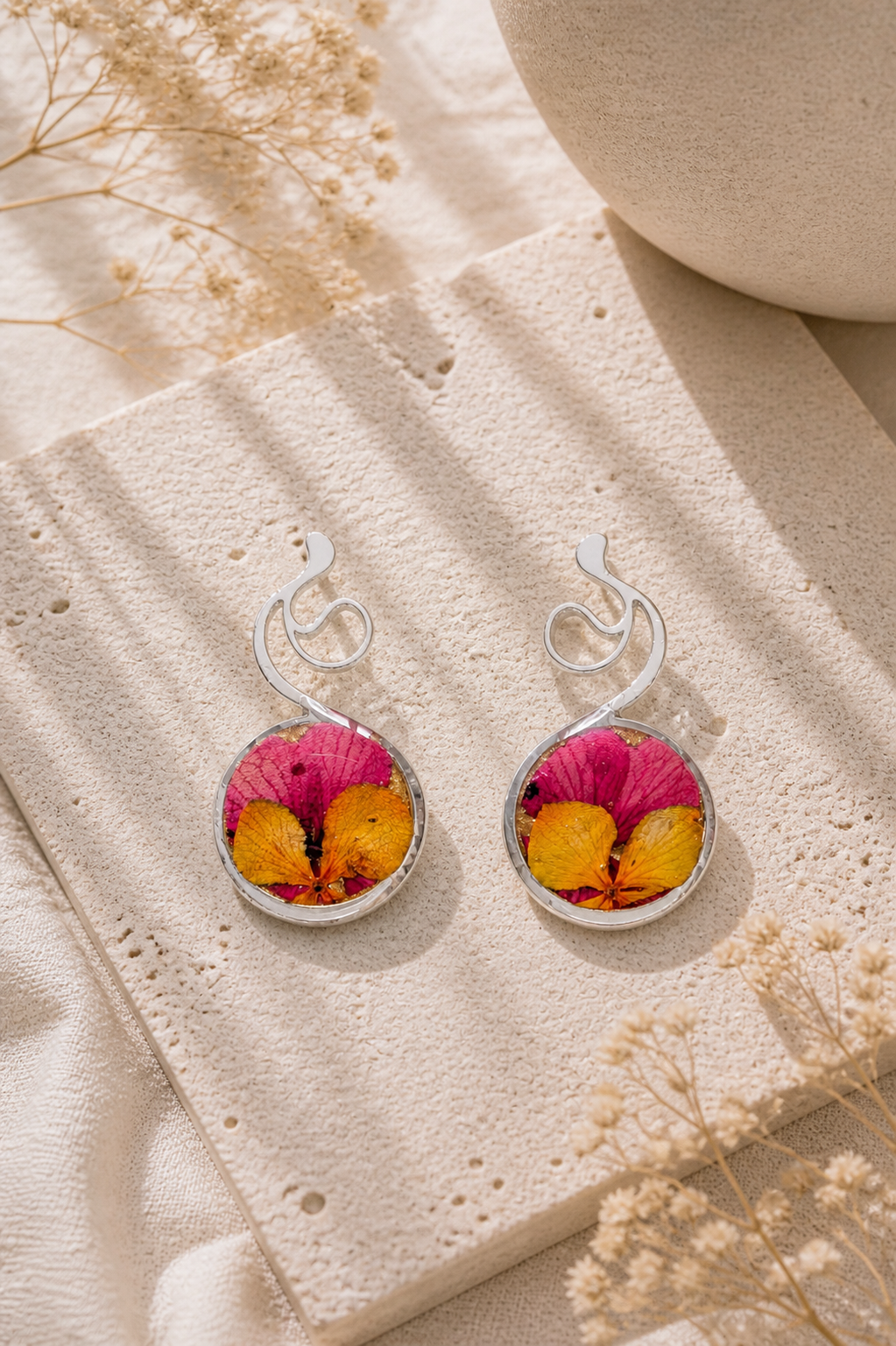 Aretes Brisa del trópico circular pequeño